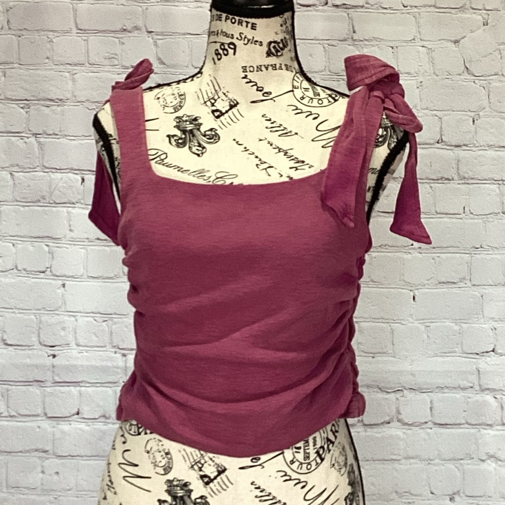 483. Free People Purple Cropped Tank NWT Size Large
100% cotton, 95% polyester, - Picture 2 of 5